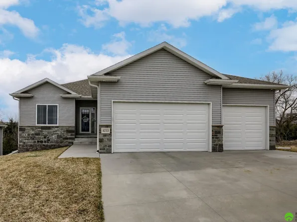 4233 W Rebecca Ln, Lincoln, NE 68528