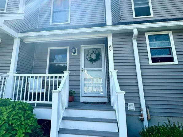 67 Sycamore Dr, Leominster, MA 01453
