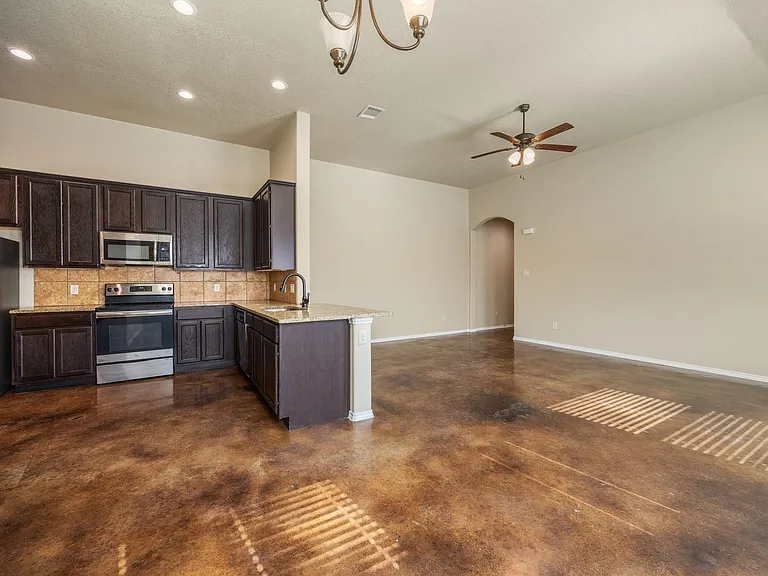 210 Ragsdale Way — Photo 5