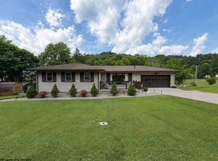 139 Evun Breth Acres Rd, Buckhannon, WV 26201
