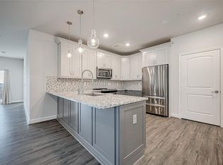 6804 Westview Dr #1402, Houston, TX 77055
