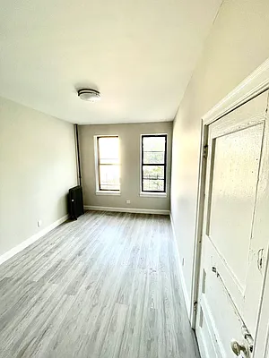 Rented by Pear NYC LLC | media 27