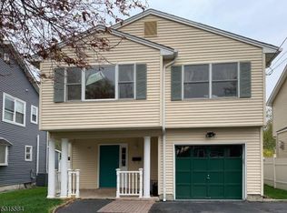 22 Liberty Ct, Parsippany, NJ 07054