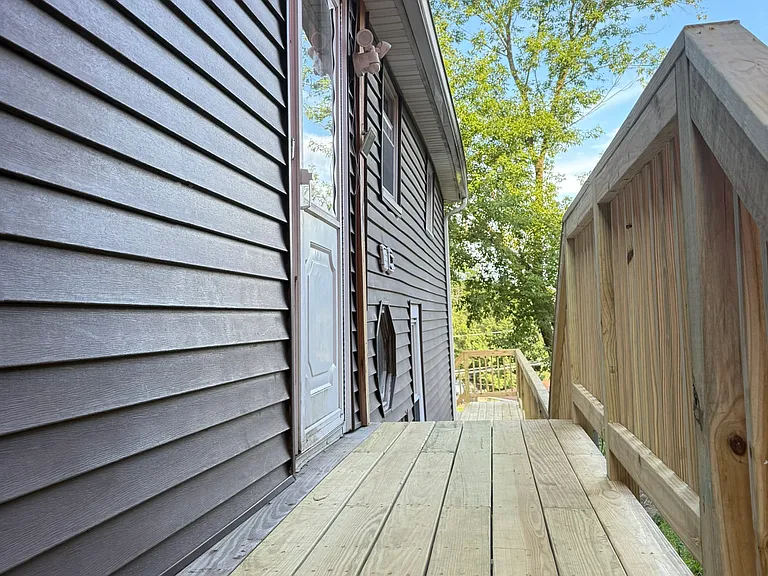461 Aiken Ave #2 — Photo 16
