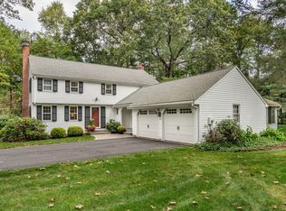 26 Winterset Ln, Simsbury, CT 06070