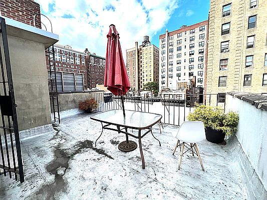 2nd image of 246 W 102nd St #4D