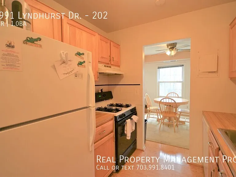 3991 Lyndhurst Dr #202 — Photo 3