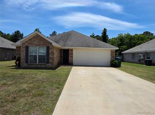46 Robin Hood Ct, Millbrook, AL 36054