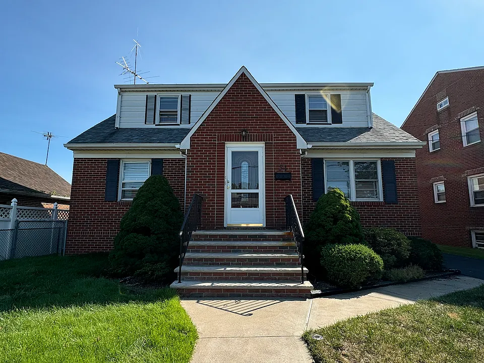 31 Whitman St #2