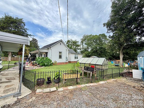 4th image of 45 Alexander Rd