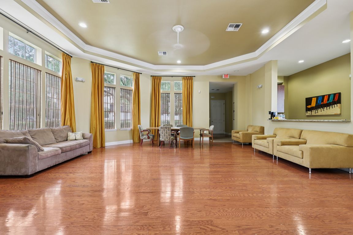 S Kernan Blvd-0310-901.jpg