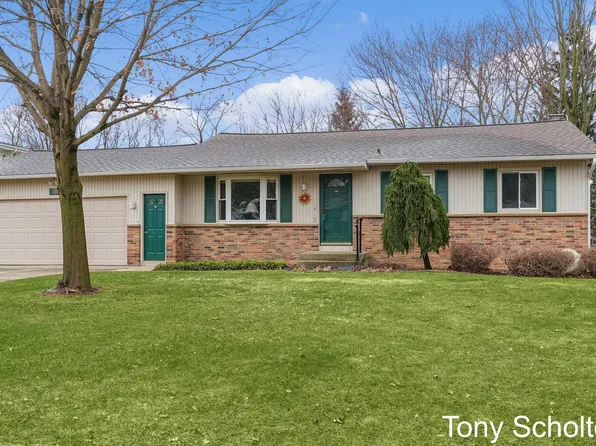 5359 Blaine Ave SE, Kentwood, MI 49508