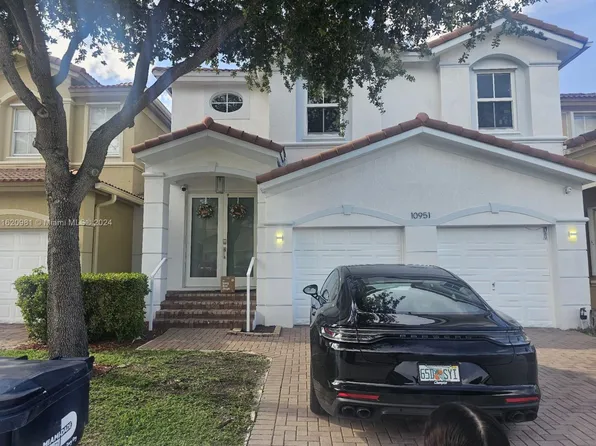 10951 NW 86th Ter, Doral, FL 33178
