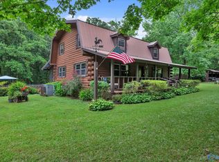 684 Mardis Point Rd, Baileyton, AL 35019