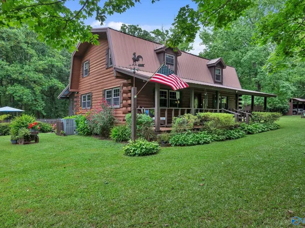 684 Mardis Point Rd, Baileyton, AL 35019