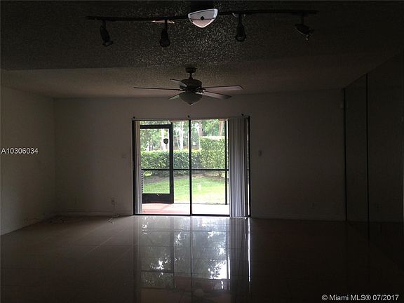 4th image of 9453 NW 42nd St