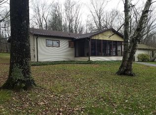 220 Milanville Rd, Beach Lake, PA 18405