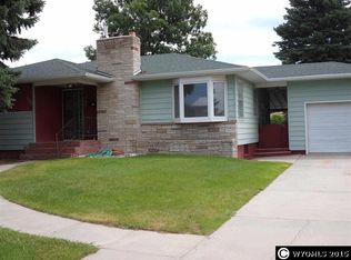 2913 E B St, Torrington, WY 82240