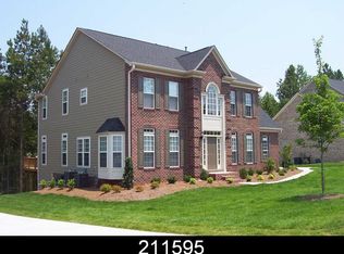 221 Village Glen Way, Mount Holly, NC 28120