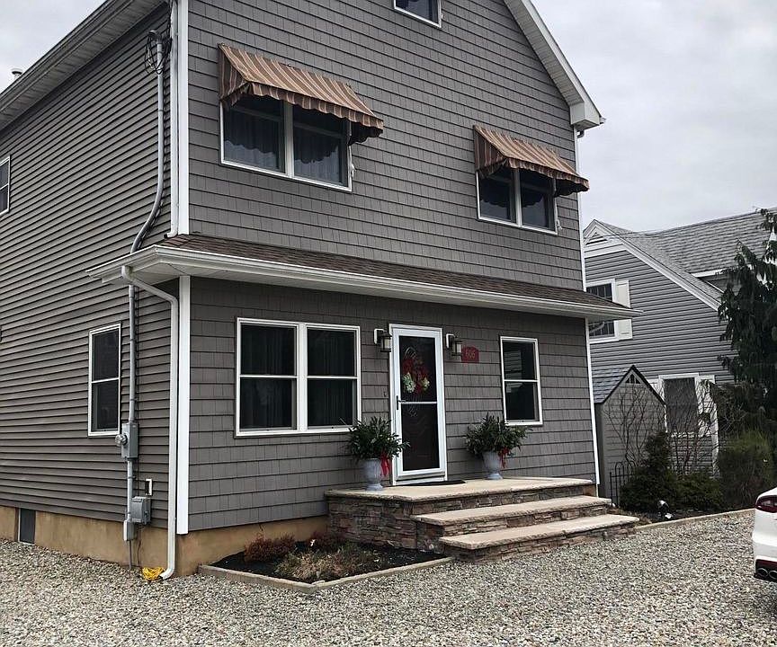 2nd image of 606 Princeton Ave