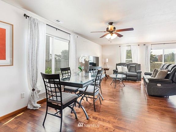 3rd image of 9322 186th Street Ct E