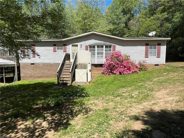 4156 Forest Ct, Oxford, NC 27565