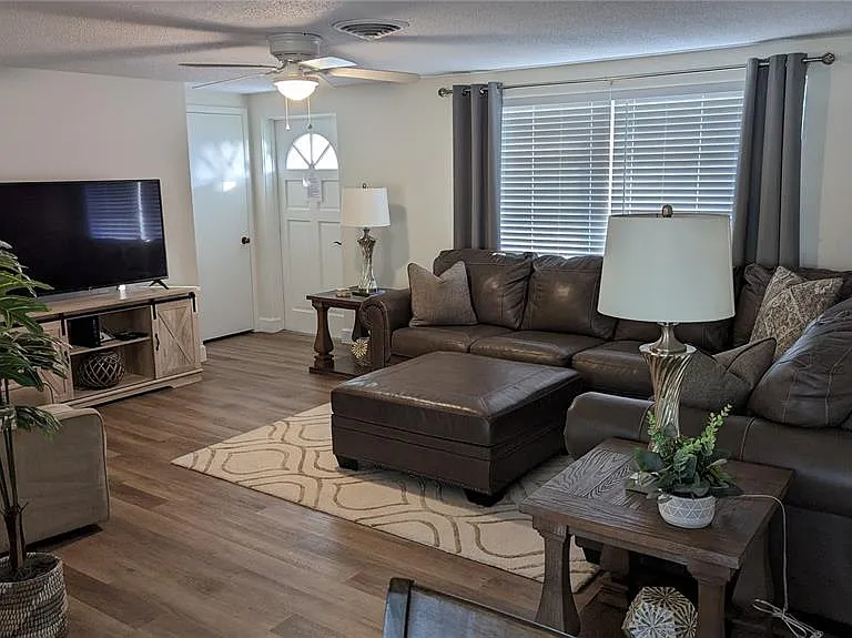 567 Bradenton Rd — Photo 13