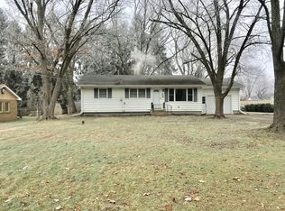 2105 W 2700n Rd, Bourbonnais, IL 60914