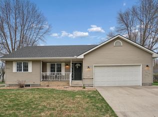 714 E Crescent Ln, Litchfield, MN 55355