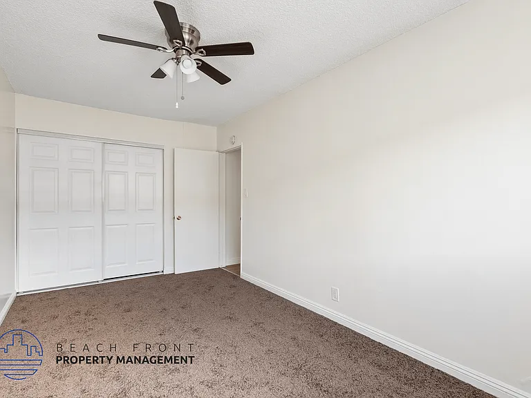 Portofino Apartments — Photo 7