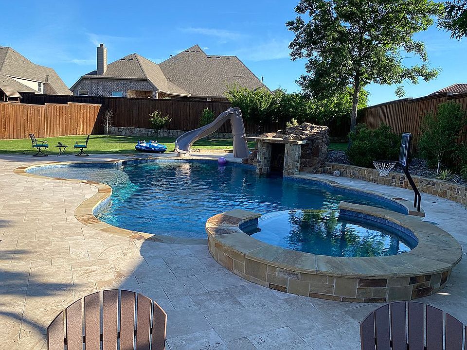 2nd image of 6284 Amalfi Dr