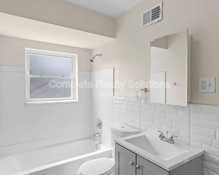 2323 Woodson Rd #I — Photo 14