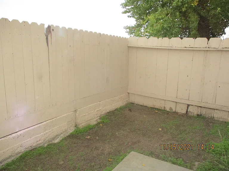 202 W Dakota Ave #109 — Photo 15