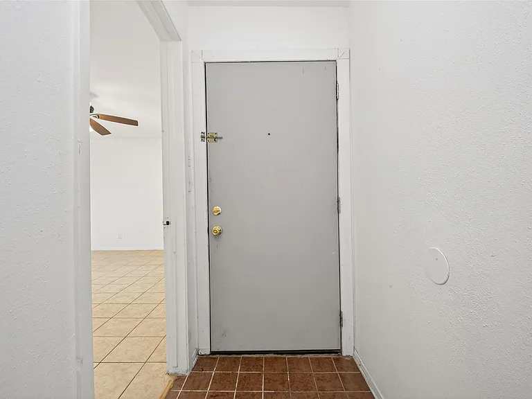 6001 Reims Rd #802 — Photo 2