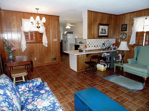 5th image of 109 Evvalane Dr