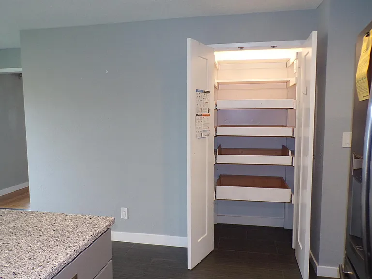 2740 NW Stewart St — Photo 26