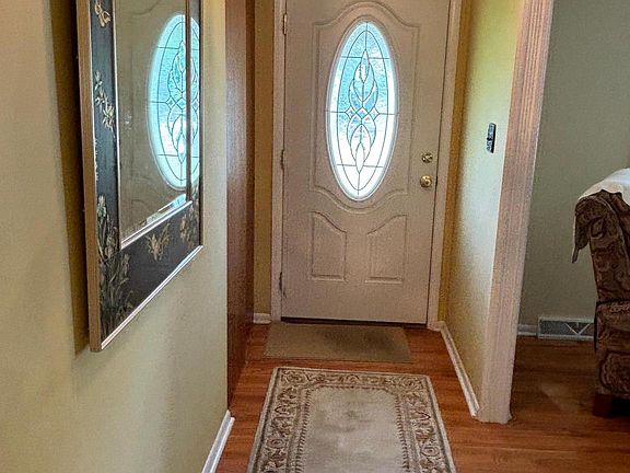 2nd image of 571 Yardville Hamilton Sq