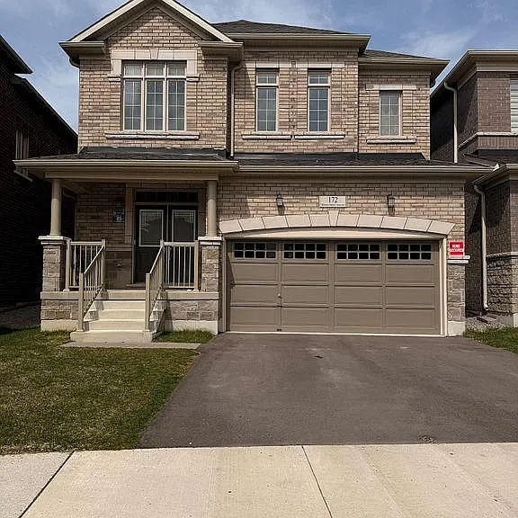 172 Bloomfield Cres — Photo 1