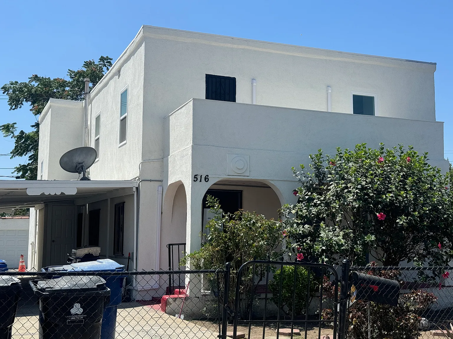 3 bed, 1065 sqft, $2,500 — Photo 1