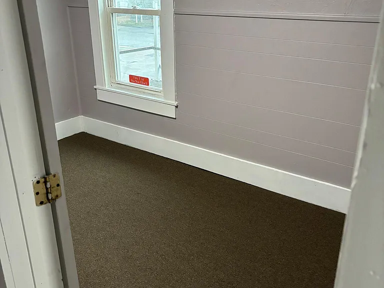 292 Bay St #3-R — Photo 9