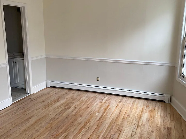 1317 Elm St #1 — Photo 5
