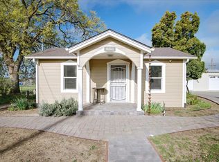 1890 Orchard Rd, Hollister, CA 95023