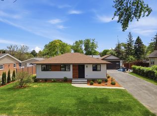 10409 S 82nd Ave, Palos Hills, IL 60465