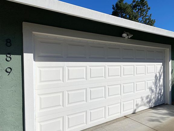 2nd image of 889 Summerbrook Ln