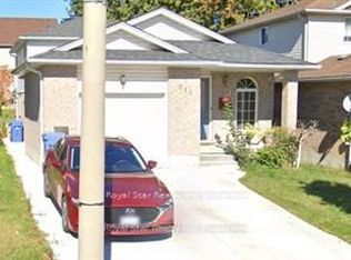 212 Country Club Dr, Guelph, ON N1E 3L2