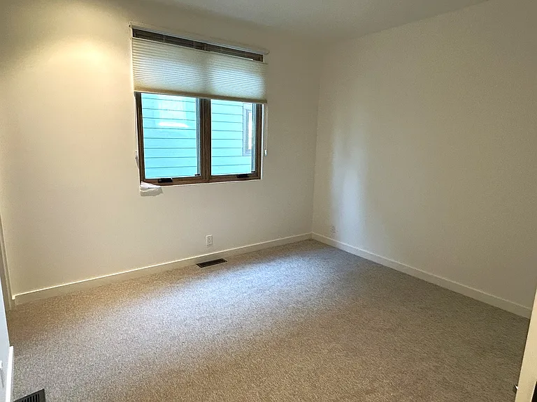406 Stotts Mill Rd — Photo 10