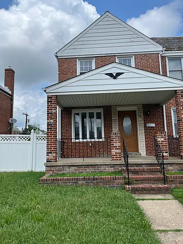 7452 Lawrence Rd Photo 1