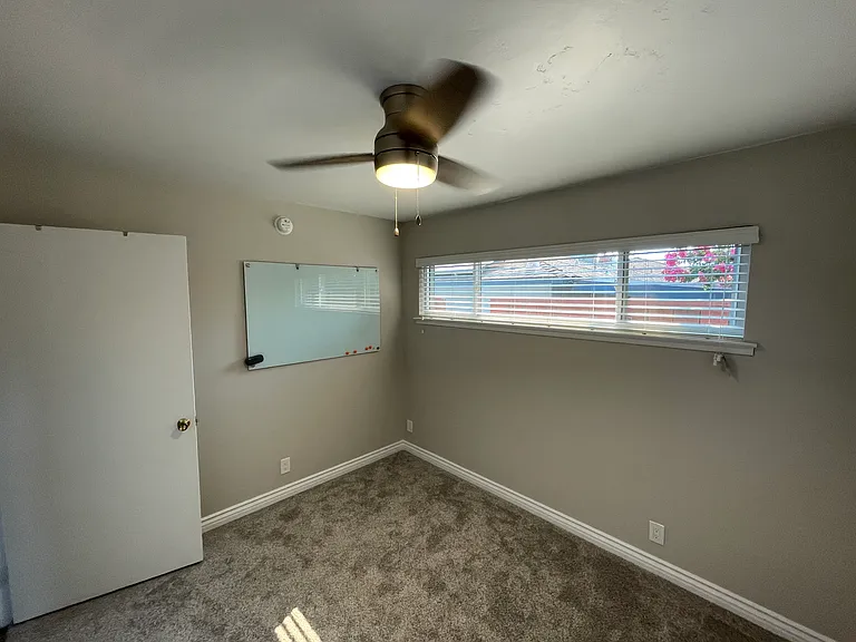 914 W Vassar Ave — Photo 12