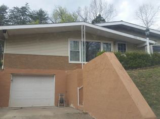 14 Dogwood Dr, Huntington, WV 25704