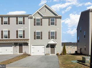 8152 Lenker Dr, Harrisburg, PA 17112